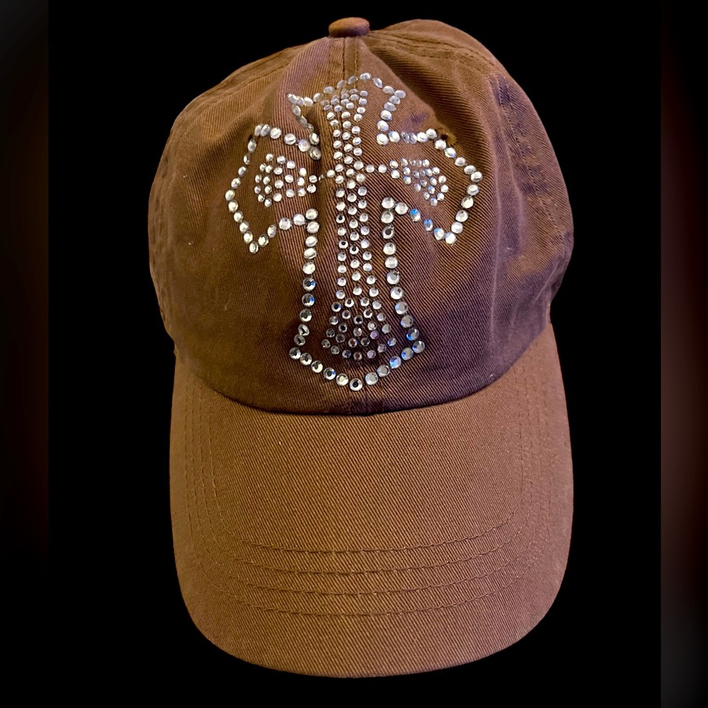 Decky bedazzled cap‎